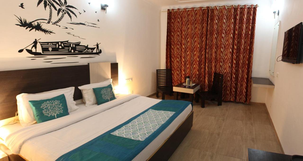 Hotel Vatika - The Riverside Resort Νταραμσάλα Εξωτερικό φωτογραφία